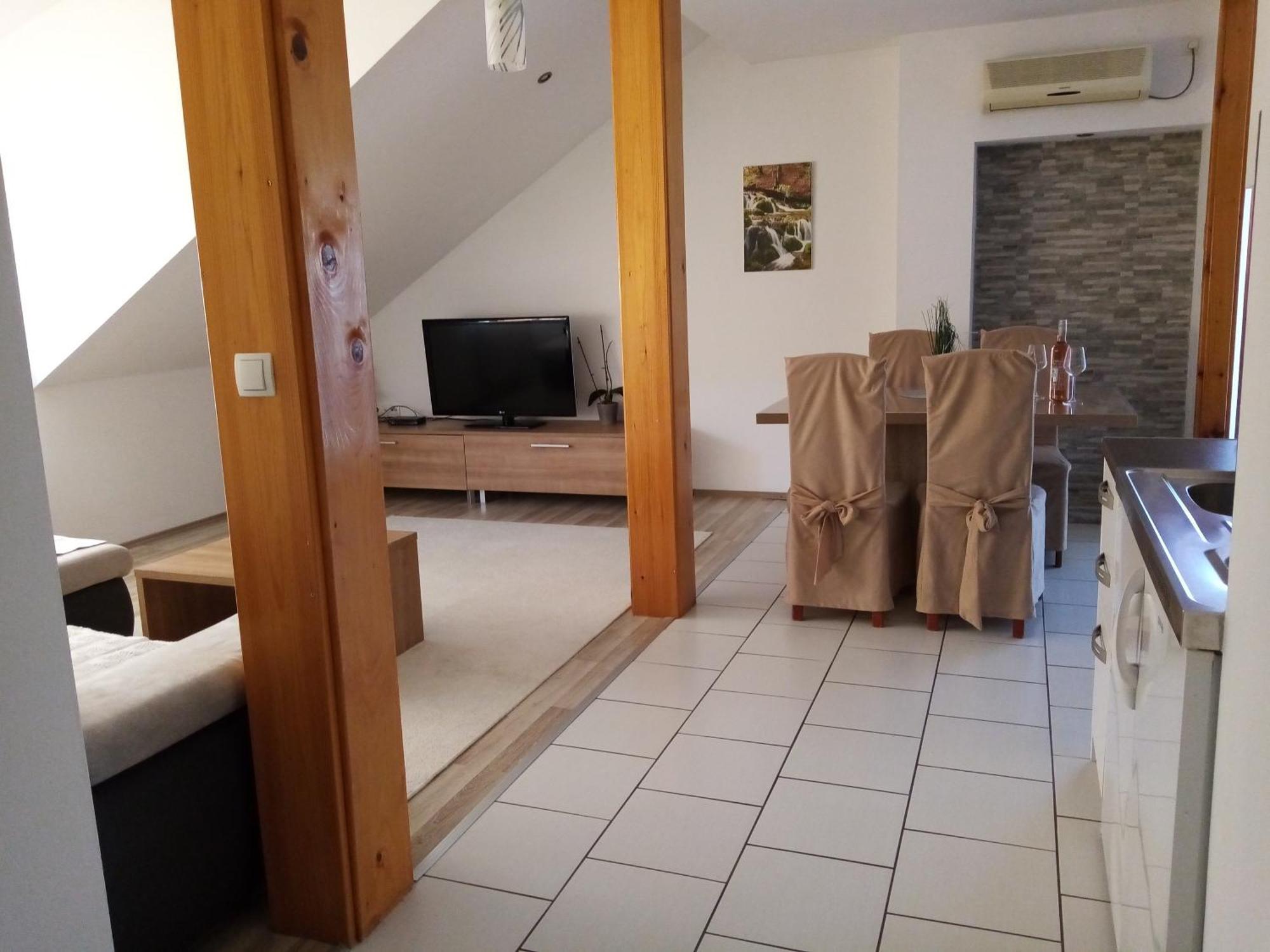 House Josipa Hotel Rakovica Luaran gambar