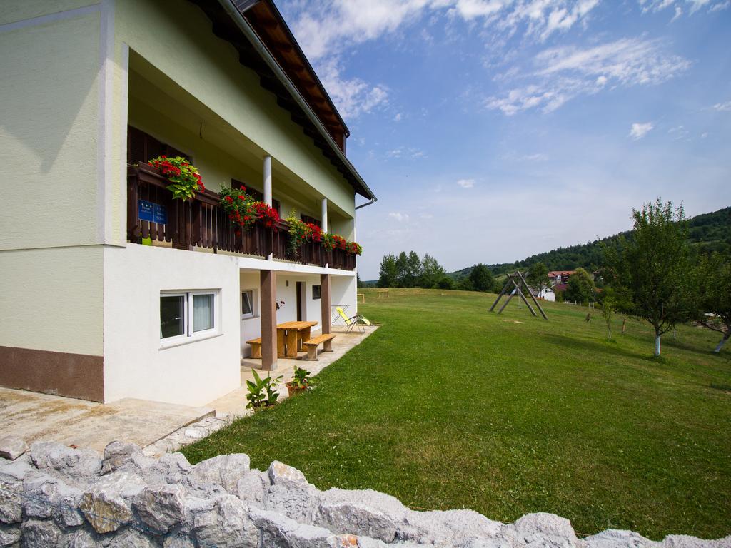 House Josipa Hotel Rakovica Luaran gambar