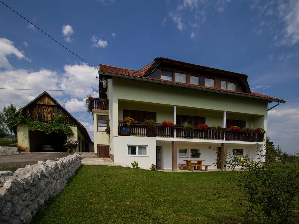 House Josipa Hotel Rakovica Luaran gambar